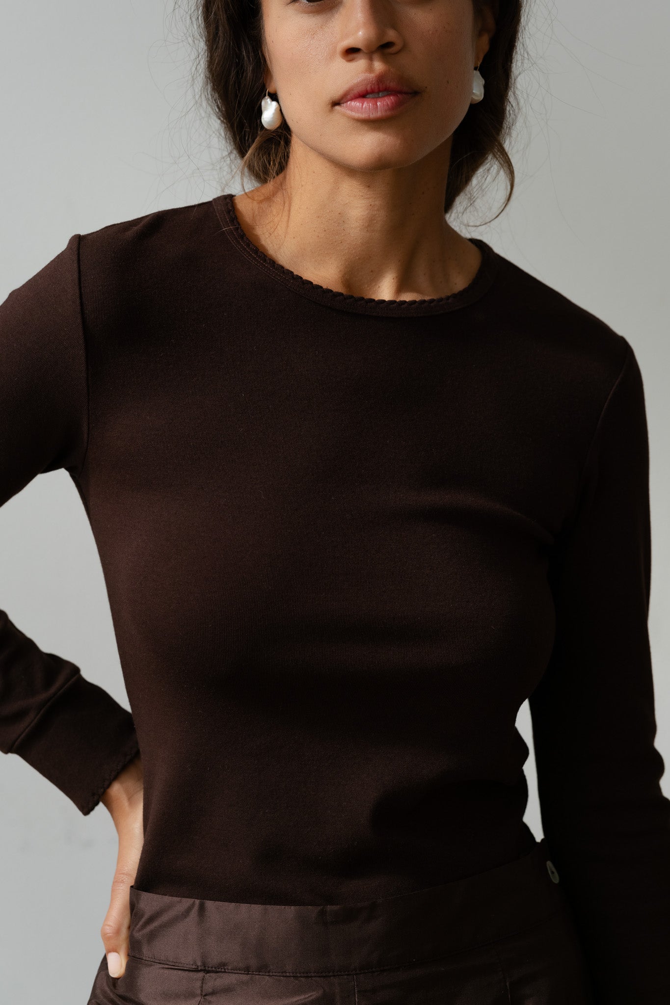 The Baby Rib Scallop Long Sleeve