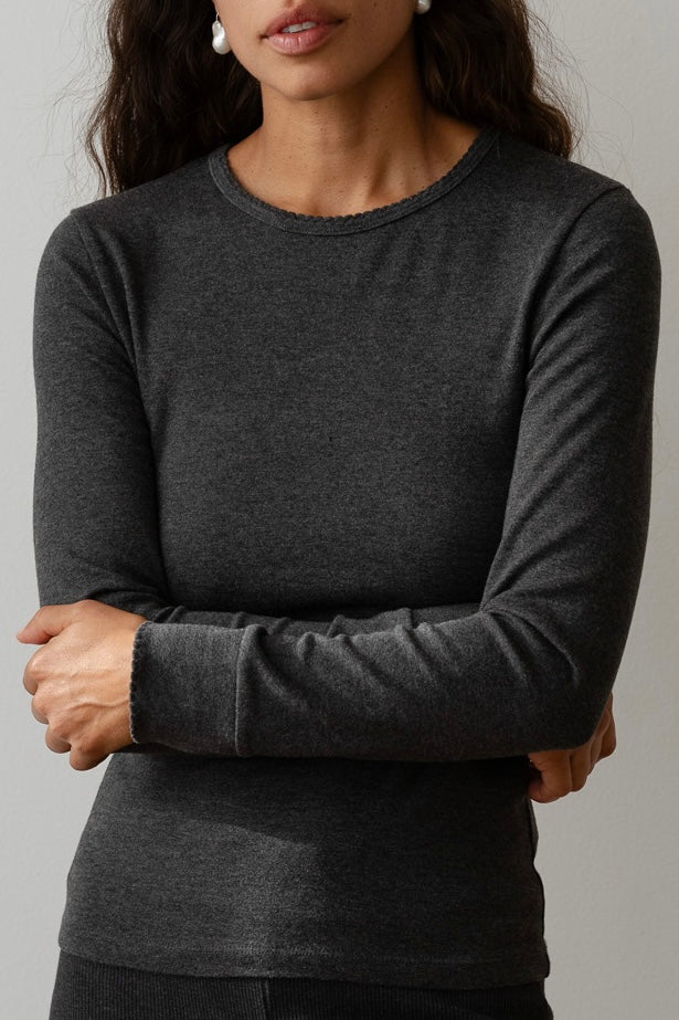 The Baby Rib Scallop Long Sleeve