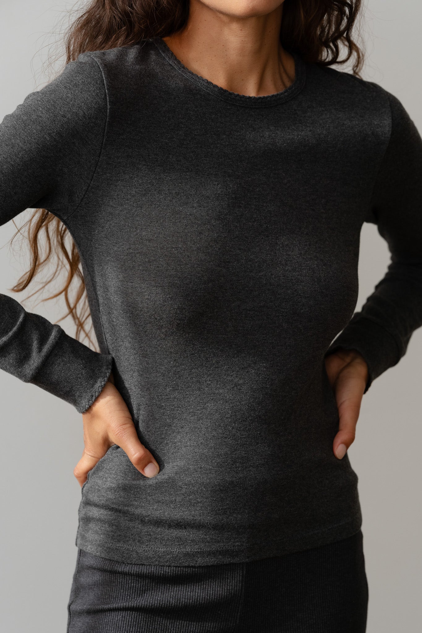 The Baby Rib Scallop Long Sleeve