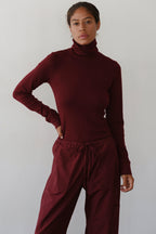 The Baby Rib Turtleneck Oxblood