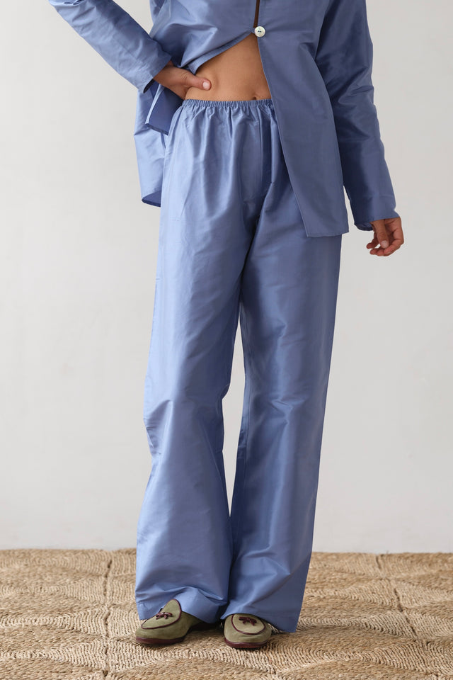 The Taffeta Simple Pant