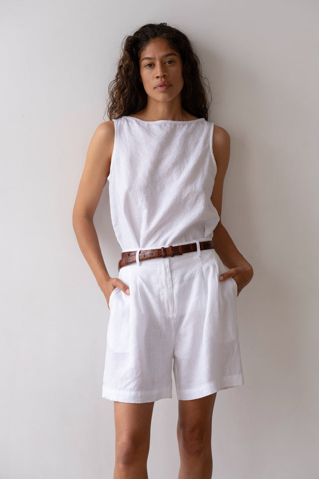 The Linen Pleated Short