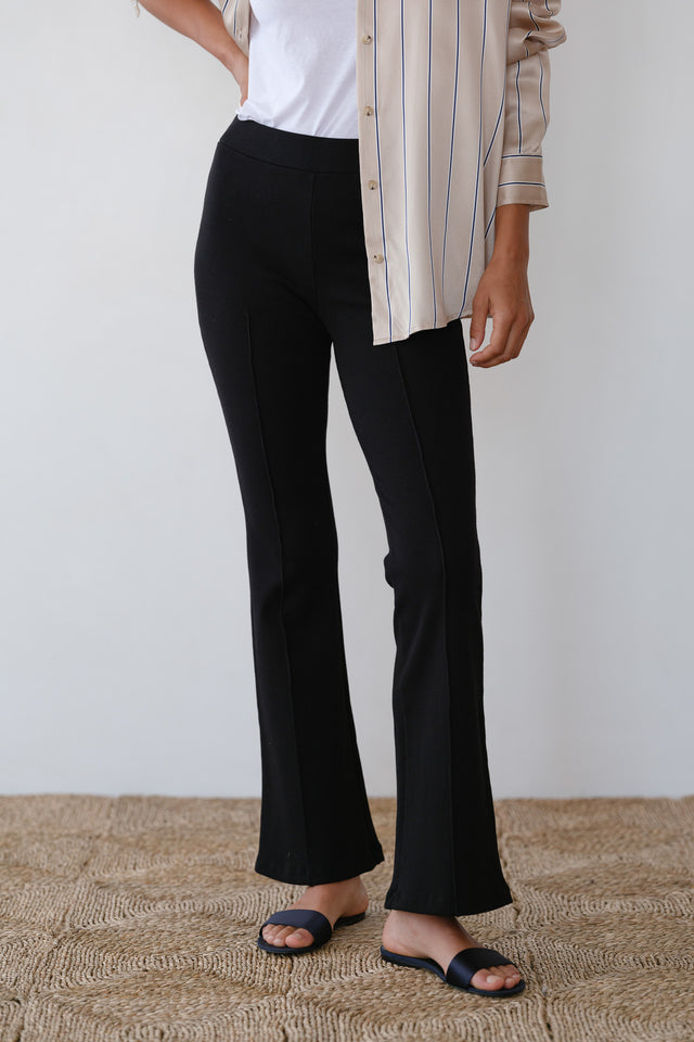 The Tall Rib Kick Flare