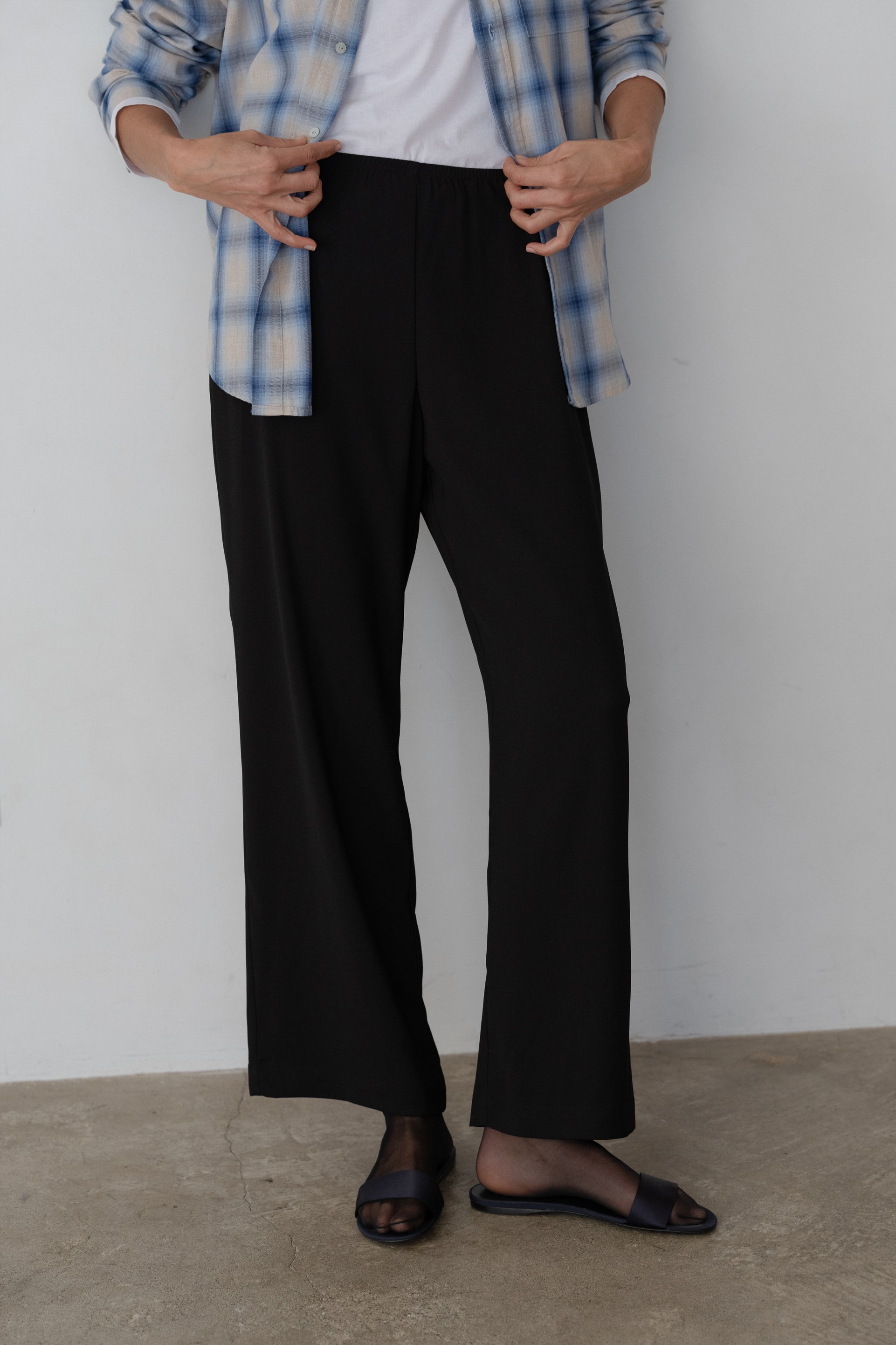 The Crepe Simple Pant