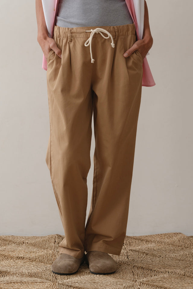 The Chino Drawstring Crop Pant