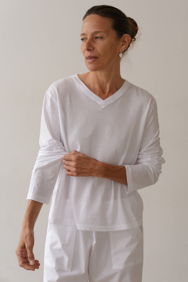 The Jersey V-Neck Long Sleeve