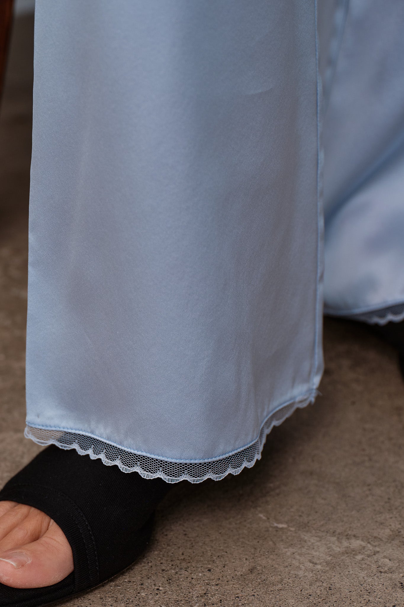The Silk Lace Simple Pant