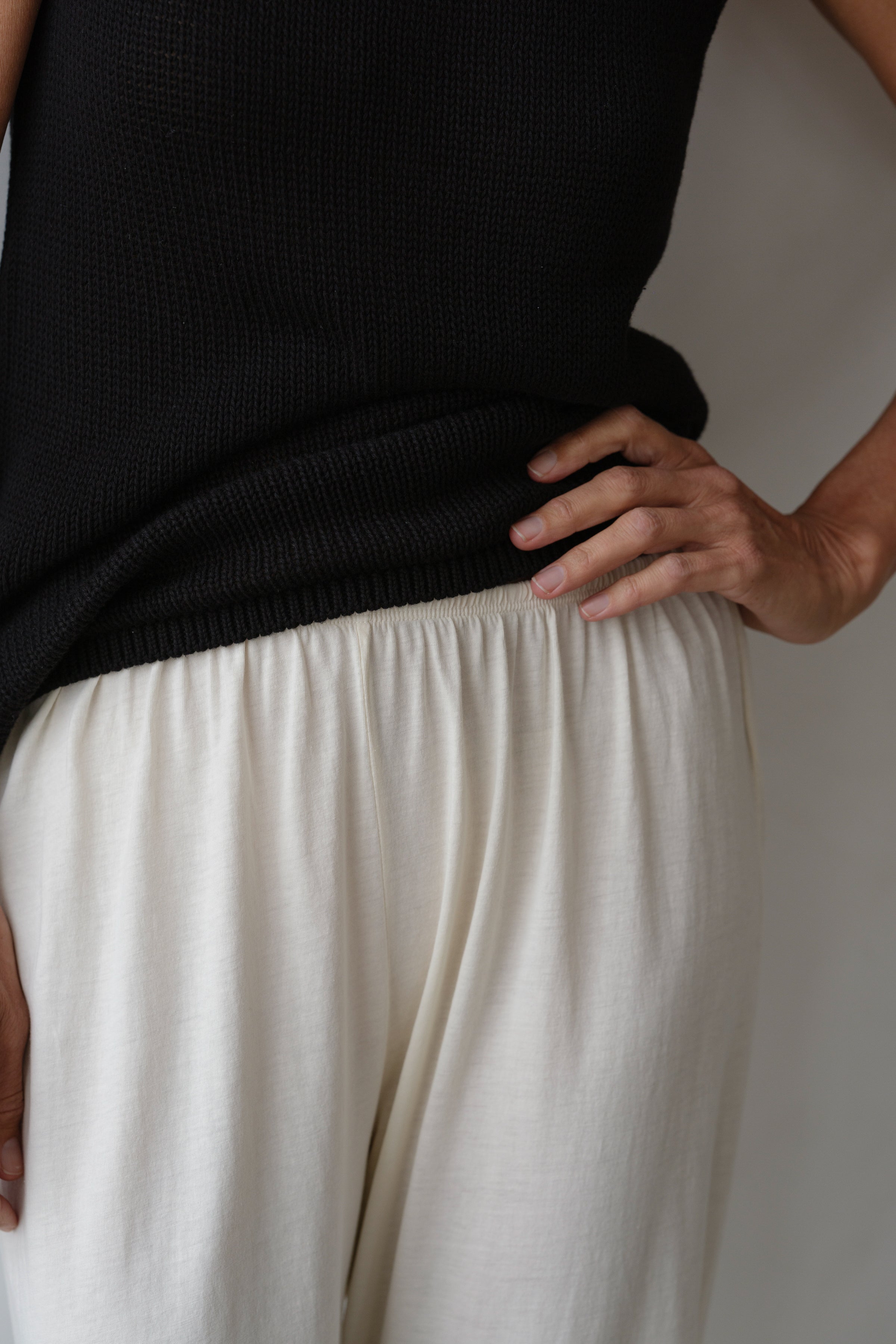 The Jersey Simple Crop Pant