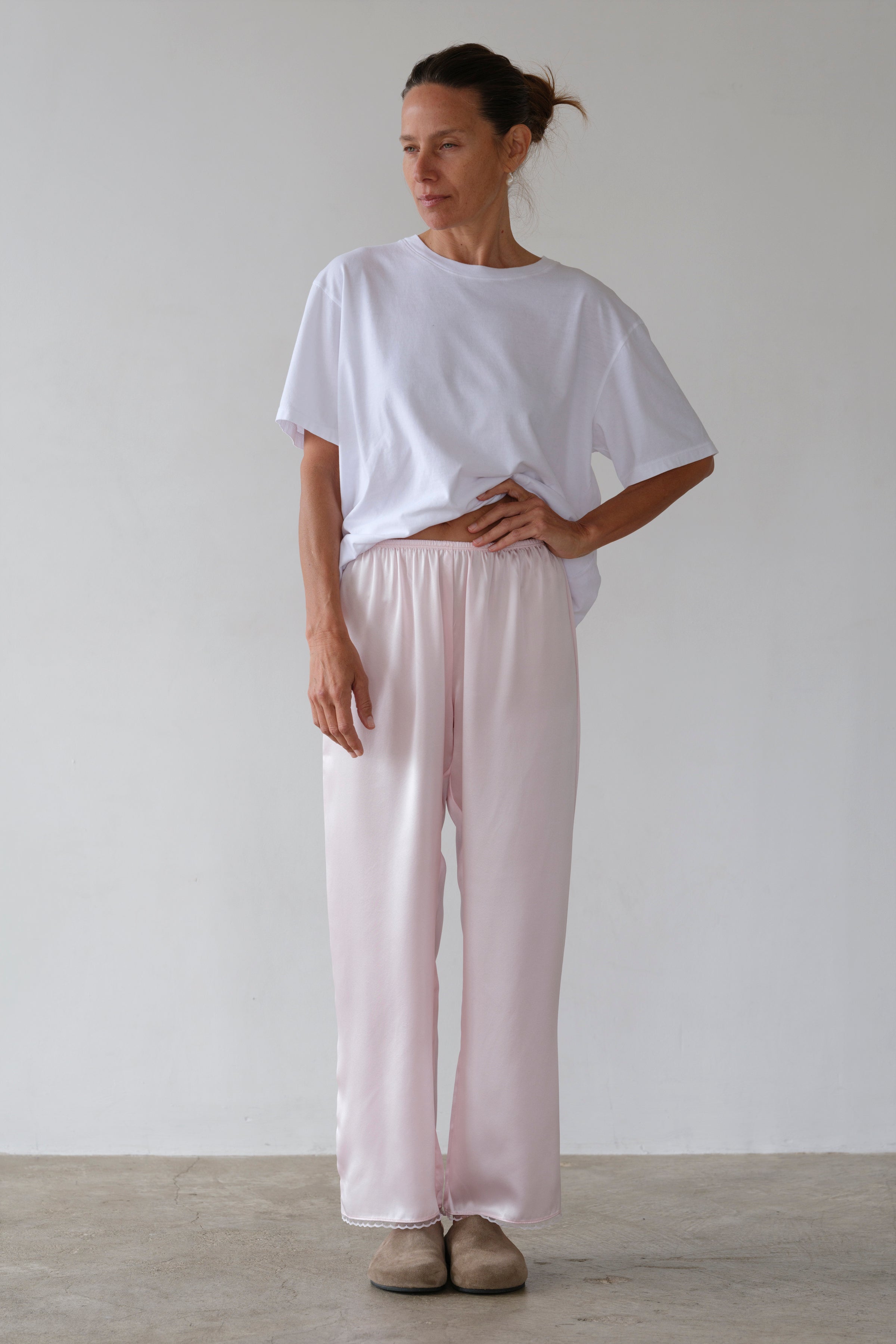 The Silk Lace Simple Pant