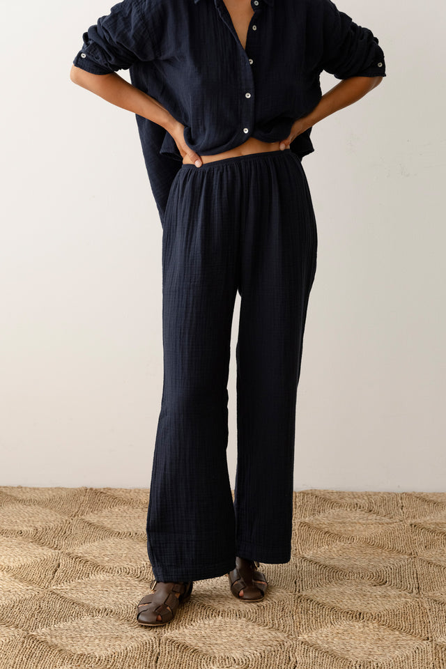 The Bubble Crop Simple Pant