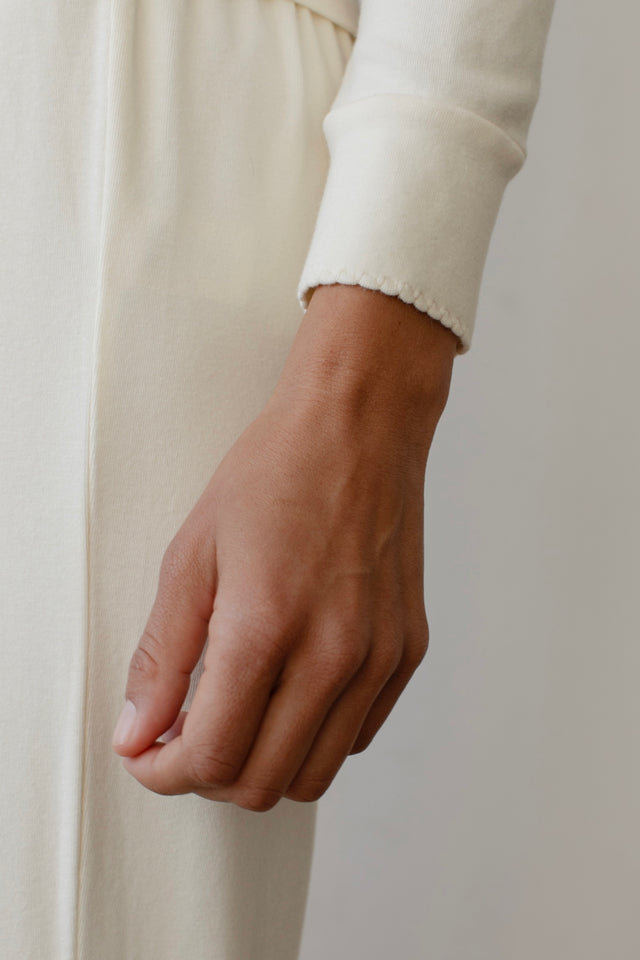 The Baby Rib Scallop Long Sleeve