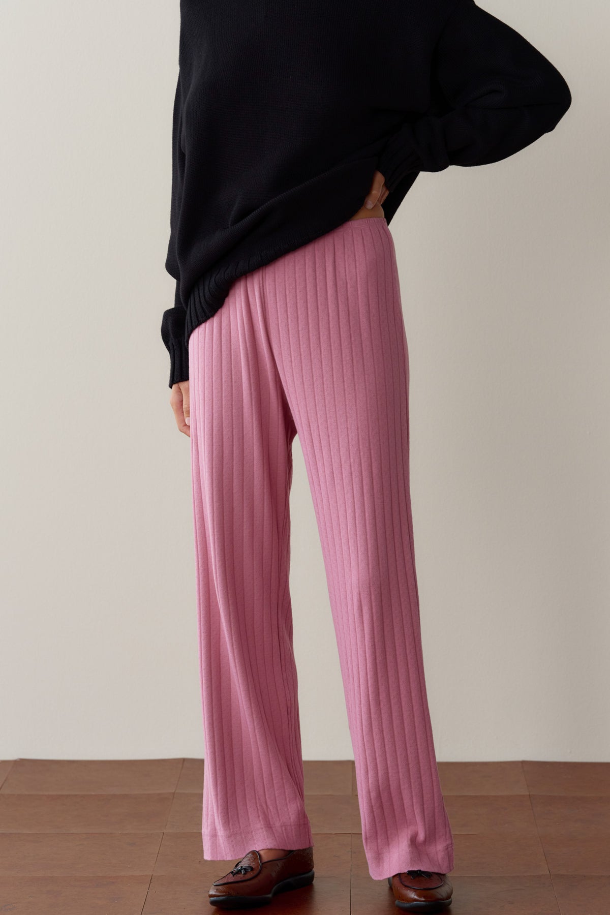 The Pointelle Simple Crop Pant
