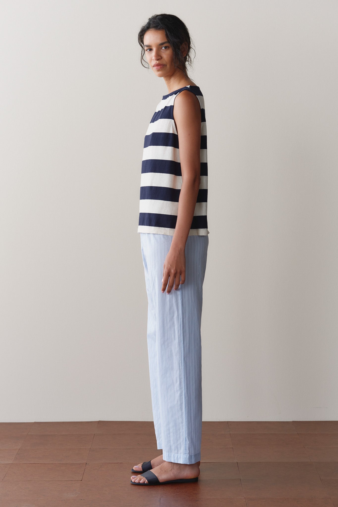 The Eyelet Pop Simple Crop Pant