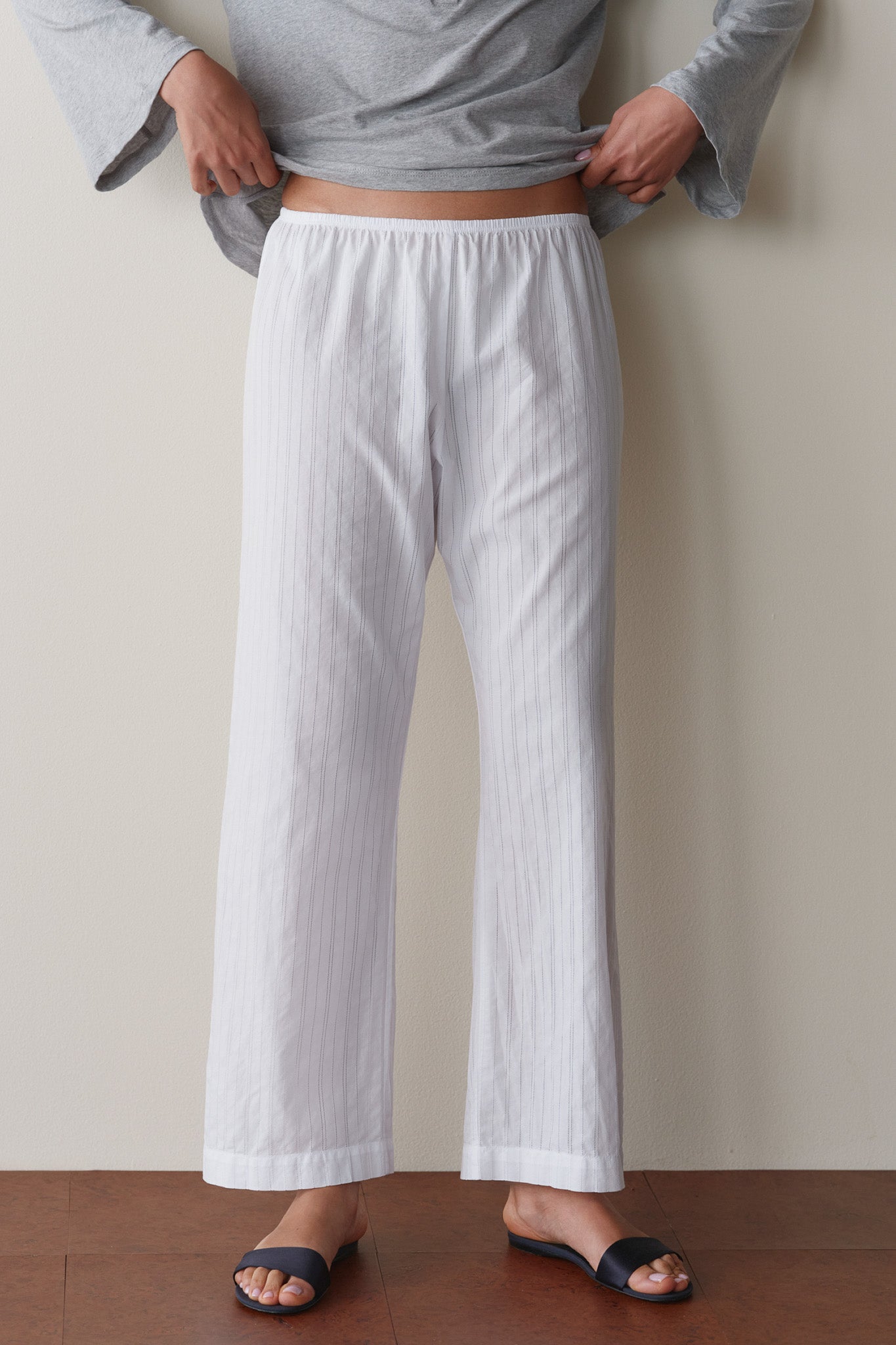 The Eyelet Pop Simple Crop Pant