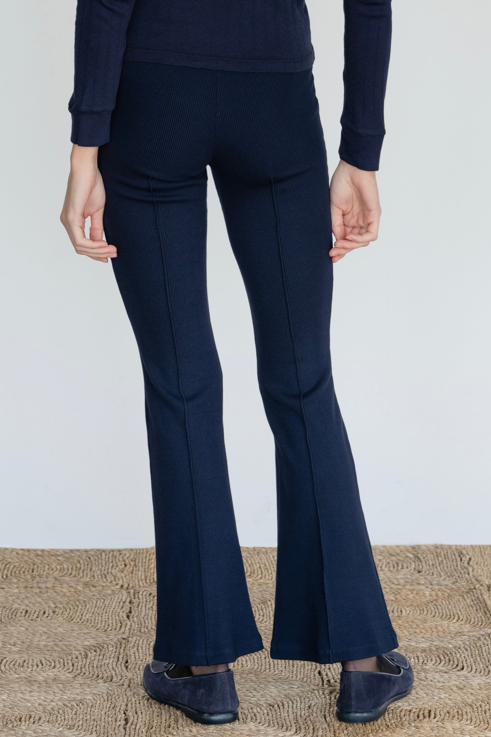 The Tall Rib Kick Flare
