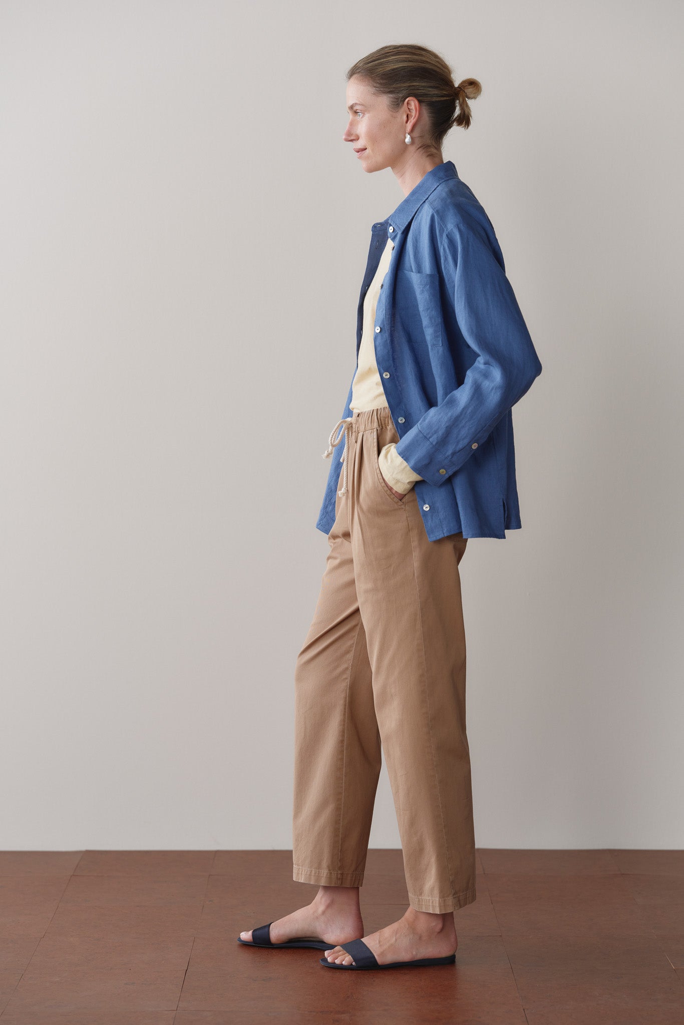 The Chino Drawstring Crop Pant