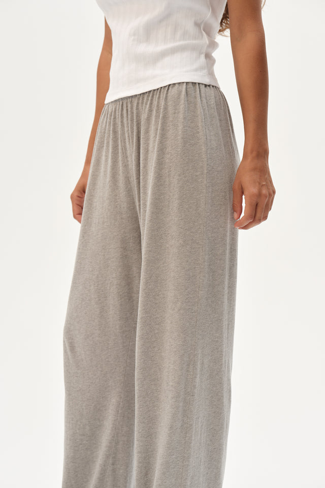 The Jersey Simple Crop Pant