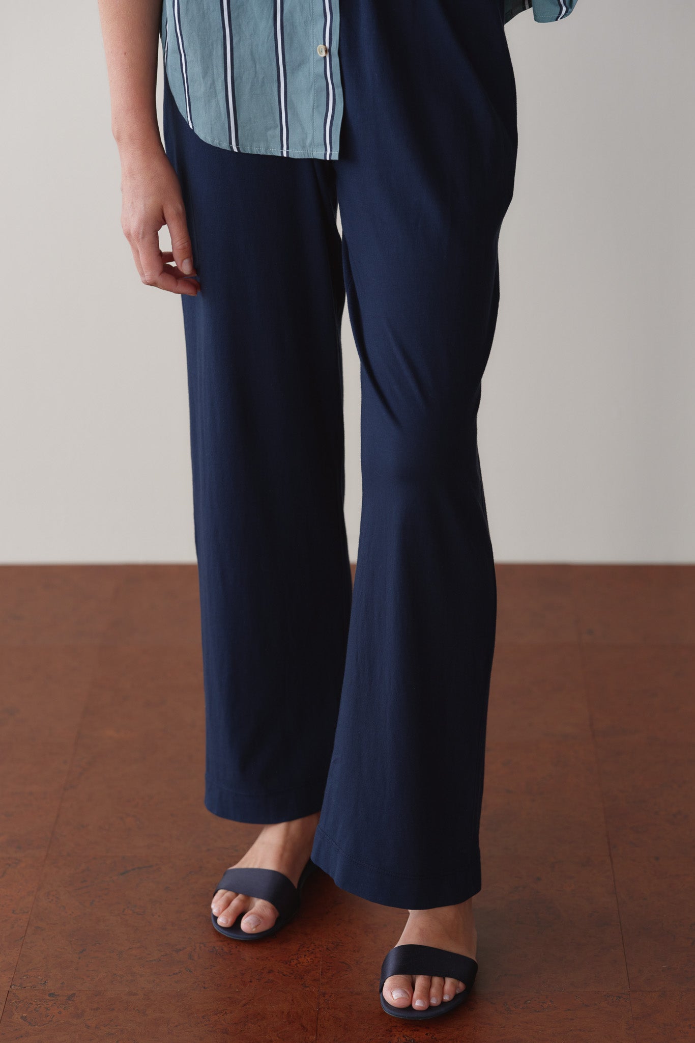 The Jersey Simple Crop Pant