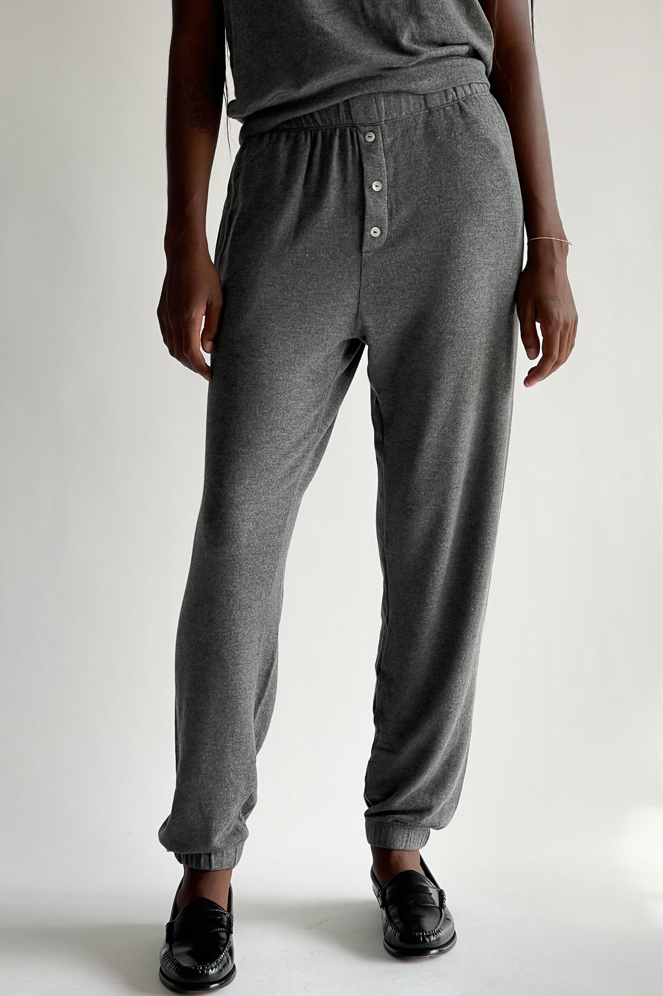 Donni sweater henley sweatpant new arrivals